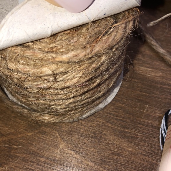 Christmas gift wrapping bundle - Picture 5 of 7